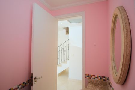 Casa de condomínio à venda com 290m², 5 quartos e 4 vagasLavabo da Sala