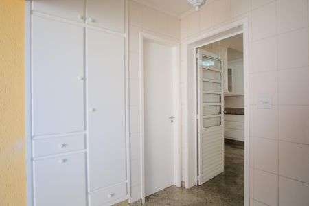 Casa de condomínio à venda com 290m², 5 quartos e 4 vagasÁrea de Serviço