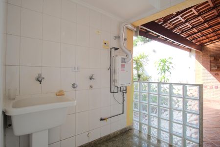 Casa de condomínio à venda com 290m², 5 quartos e 4 vagasÁrea de Serviço