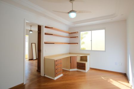 Casa de condomínio à venda com 290m², 5 quartos e 4 vagasHall dos Quartos