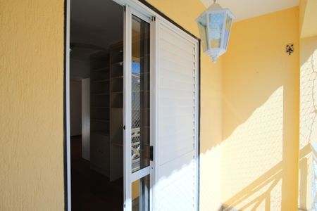 Casa de condomínio à venda com 290m², 5 quartos e 4 vagasVaranda do Quarto 2