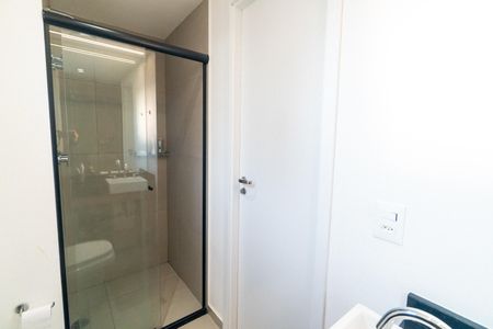 Studio à venda com 28m², 1 quarto e sem vaga Studio à venda com 28m², 1 quarto e sem vagaBanheiro
