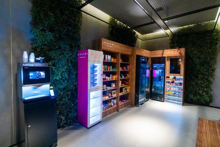 Studio à venda com 28m², 1 quarto e sem vaga Studio à venda com 28m², 1 quarto e sem vagaÁrea comum - Mercado