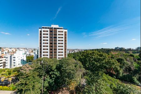 Apartamento à venda com 179m², 3 quartos e 3 vagasVaranda