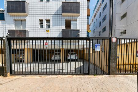Apartamento à venda com 179m², 3 quartos e 3 vagasFachada