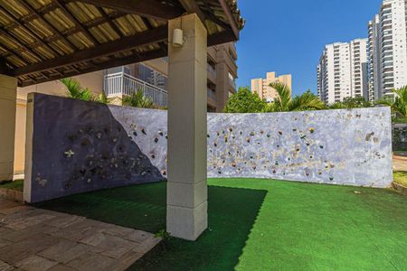 Apartamento à venda com 77m², 3 quartos e 2 vagasÁrea comum - Playground