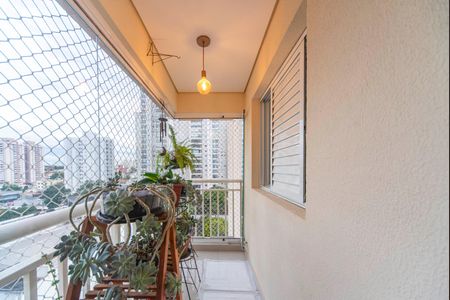 Apartamento à venda com 77m², 3 quartos e 2 vagasVaranda da Sala