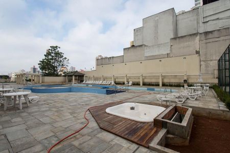 Apartamento à venda com 77m², 3 quartos e 2 vagasÁrea comum - Piscina