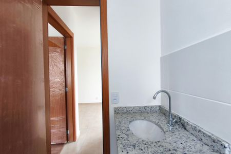 Apartamento à venda com 56m², 2 quartos e 1 vagaBanheiro Social