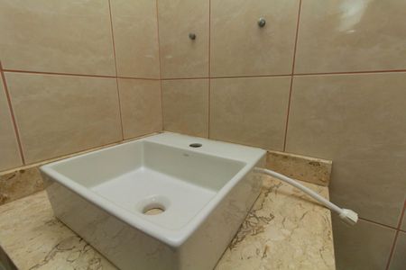Casa à venda com 160m², 6 quartos e 2 vagasCasa 2: Lavabo