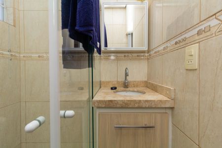 Casa à venda com 160m², 6 quartos e 2 vagasCasa 2: Banheiro Social 1