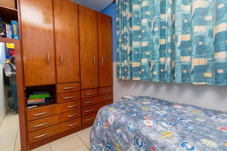 Casa à venda com 160m², 6 quartos e 2 vagasCasa 2: Quarto 1