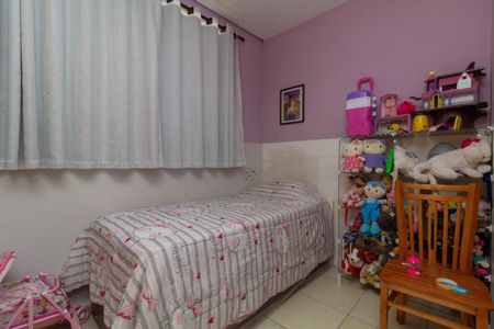 Casa à venda com 160m², 6 quartos e 2 vagasCasa 2: Quarto 2