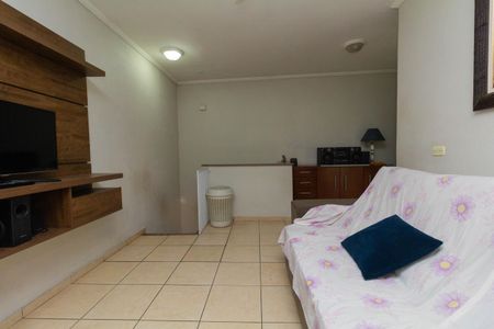 Casa à venda com 160m², 6 quartos e 2 vagasCasa 2: Sala