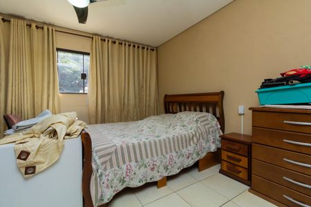 Casa à venda com 160m², 6 quartos e 2 vagasCasa 2: Quarto 3