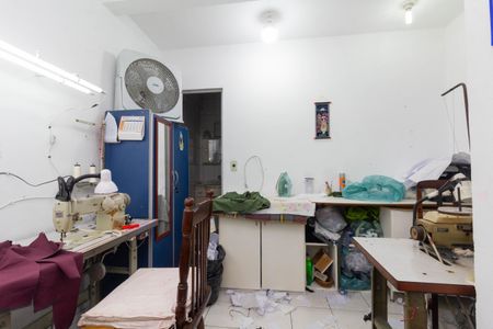 Casa à venda com 160m², 6 quartos e 2 vagasCasa 1: Quarto 1