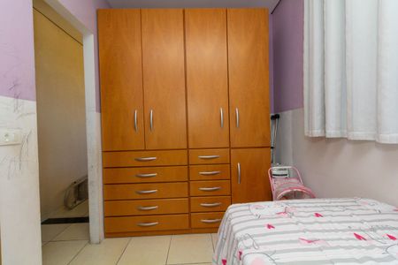 Casa à venda com 160m², 6 quartos e 2 vagasCasa 2: Quarto 2