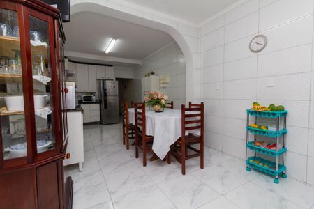 Casa à venda com 160m², 6 quartos e 2 vagasCasa 1: Cozinha
