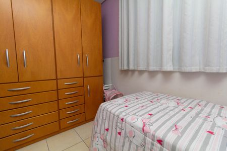 Casa à venda com 160m², 6 quartos e 2 vagasCasa 2: Quarto 2