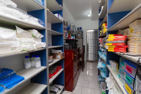 Casa à venda com 160m², 6 quartos e 2 vagasCasa 1: Closet Quarto 2