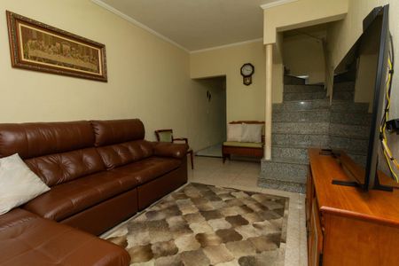 Casa à venda com 160m², 6 quartos e 2 vagasCasa 1: Sala