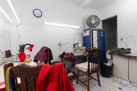 Casa à venda com 160m², 6 quartos e 2 vagasCasa 1: Quarto 1