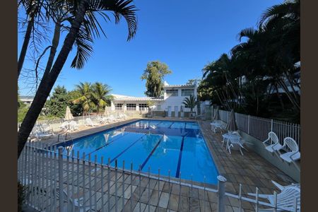 Apartamento para alugar com 50m², 2 quartos e 1 vagaÁrea comum - Piscina
