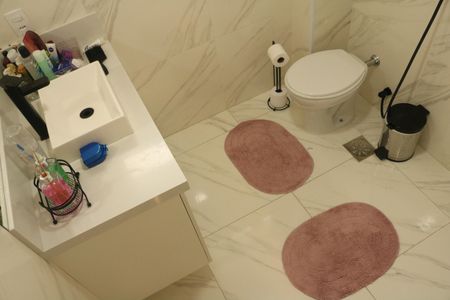 Apartamento à venda com 136m², 2 quartos e 2 vagasBanheiro da Suíte