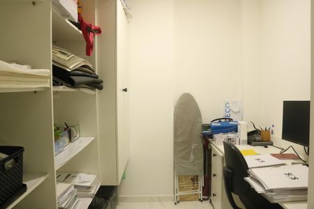 Apartamento à venda com 136m², 2 quartos e 2 vagasQuarto de Serviço