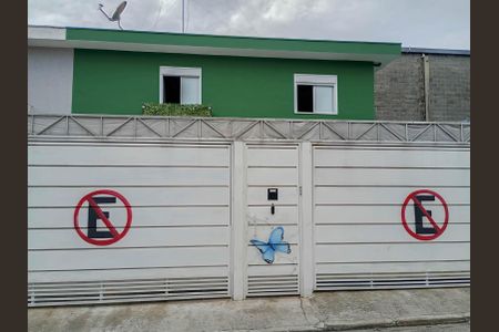 Casa para alugar com 154m², 4 quartos e 4 vagas Casa para alugar com 154m², 4 quartos e 4 vagasFachada