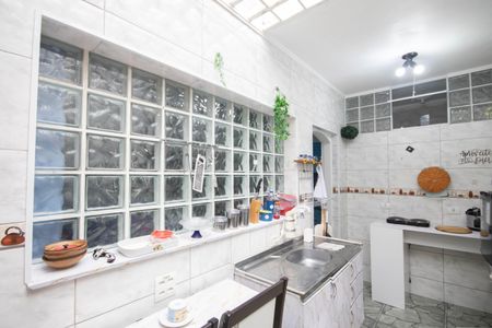 Casa para alugar com 154m², 4 quartos e 4 vagas Casa para alugar com 154m², 4 quartos e 4 vagasCozinha