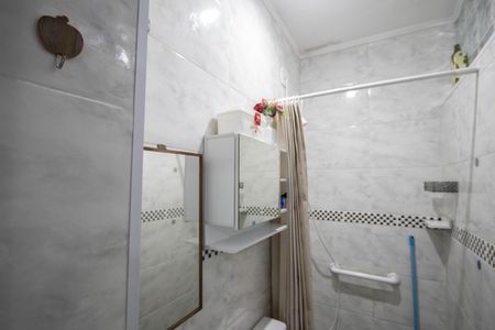 Casa para alugar com 154m², 4 quartos e 4 vagas Casa para alugar com 154m², 4 quartos e 4 vagasBanheiro da Suíte 2