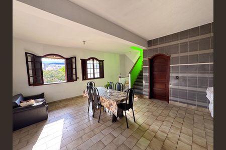 Casa à venda com 1200m², 5 quartos e 10 vagas