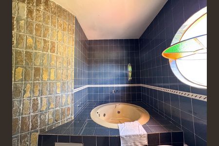 Casa à venda com 1200m², 5 quartos e 10 vagas