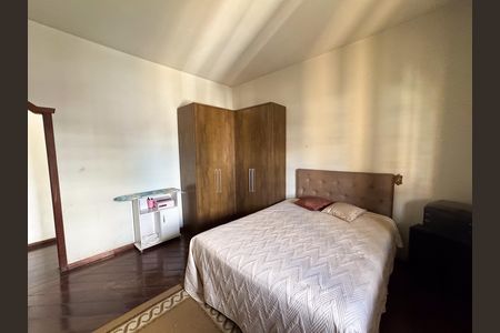 Casa à venda com 1200m², 5 quartos e 10 vagas