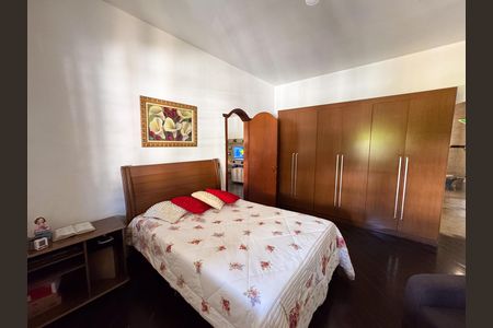 Casa à venda com 1200m², 5 quartos e 10 vagas
