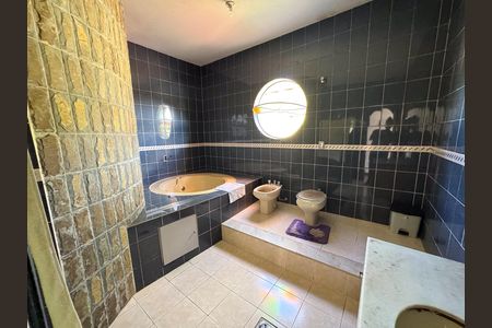 Casa à venda com 1200m², 5 quartos e 10 vagas