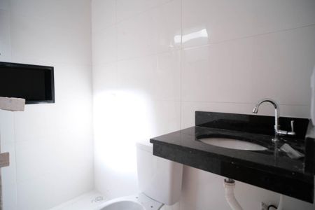 Casa à venda com 72m², 2 quartos e 1 vagaBanheiro da Suíte 1