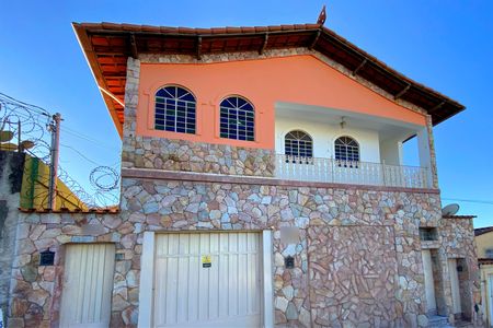 Casa à venda com 508m², 4 quartos e 2 vagasFachada