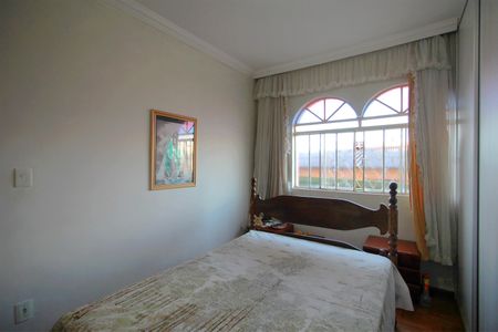 Casa à venda com 508m², 4 quartos e 2 vagasQuarto 8