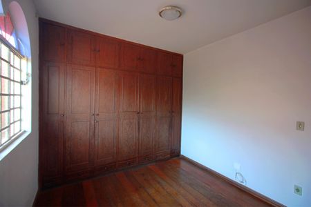 Casa à venda com 508m², 4 quartos e 2 vagasQuarto 3