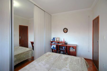 Casa à venda com 508m², 4 quartos e 2 vagasQuarto 8