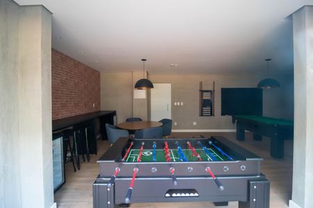 Apartamento à venda com 66m², 2 quartos e 1 vaga Apartamento à venda com 66m², 2 quartos e 1 vagaÁrea comum - Salão de Jogos