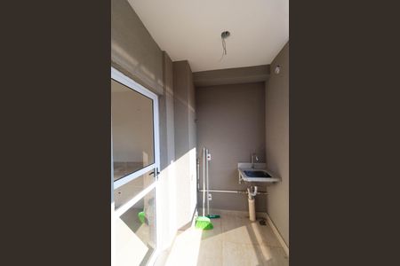 Apartamento à venda com 66m², 2 quartos e 1 vaga Apartamento à venda com 66m², 2 quartos e 1 vagaBanheiro de serviço