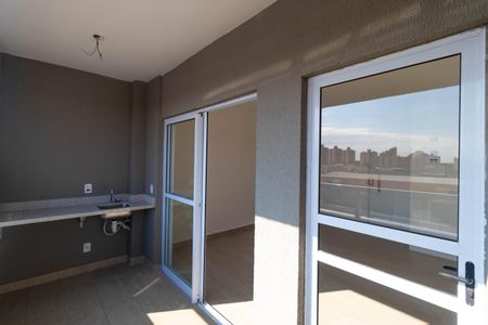Apartamento à venda com 66m², 2 quartos e 1 vaga Apartamento à venda com 66m², 2 quartos e 1 vagaSacada
