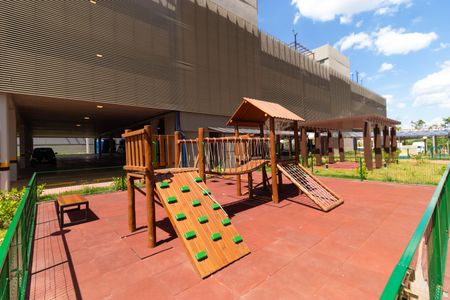 Apartamento à venda com 66m², 2 quartos e 1 vaga Apartamento à venda com 66m², 2 quartos e 1 vagaÁrea comum - Playground