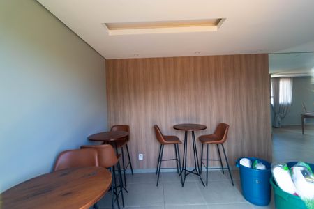 Apartamento à venda com 66m², 2 quartos e 1 vaga Apartamento à venda com 66m², 2 quartos e 1 vagaÁrea comum - Salão de festas