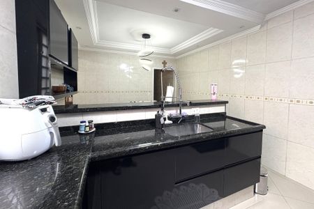 Casa à venda com 240m², 3 quartos e 3 vagasCozinha