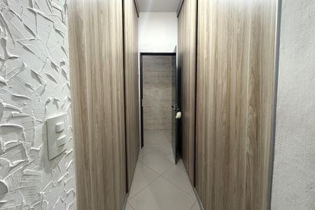 Casa à venda com 240m², 3 quartos e 3 vagasSuíte