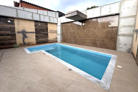 Casa à venda com 240m², 3 quartos e 3 vagasQuintal
